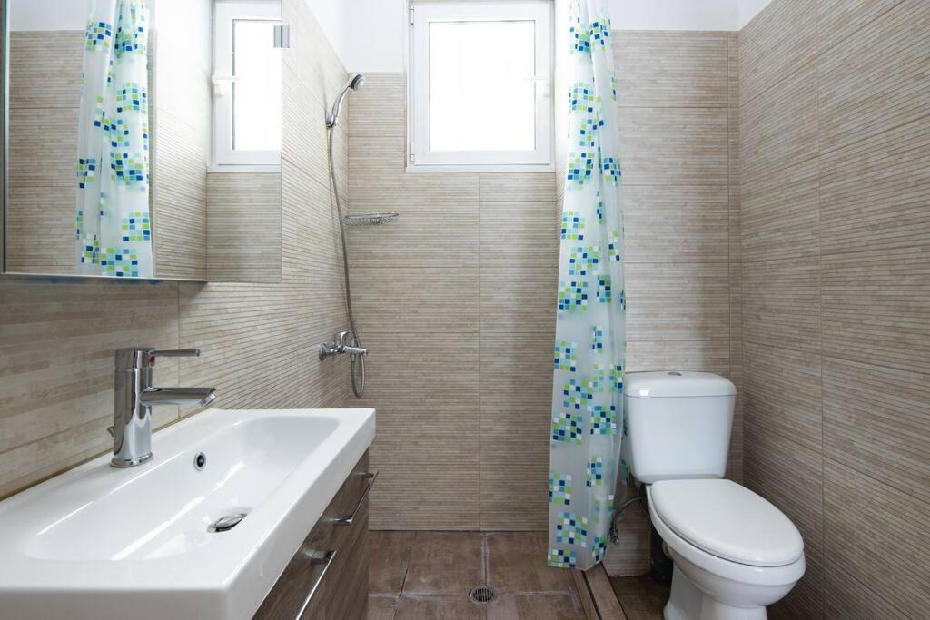 Newly Renovated, Quiet & Central Apartment In Kolonaki Athén Kültér fotó